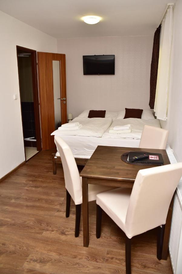 Pension U Krbu Mikulov v Krusnych Horach Luaran gambar