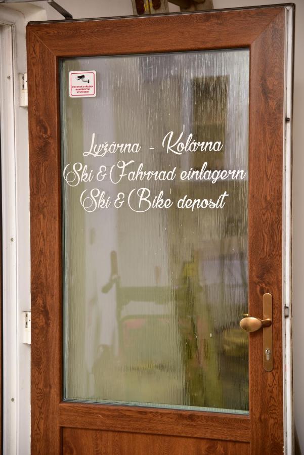 Pension U Krbu Mikulov v Krusnych Horach Luaran gambar